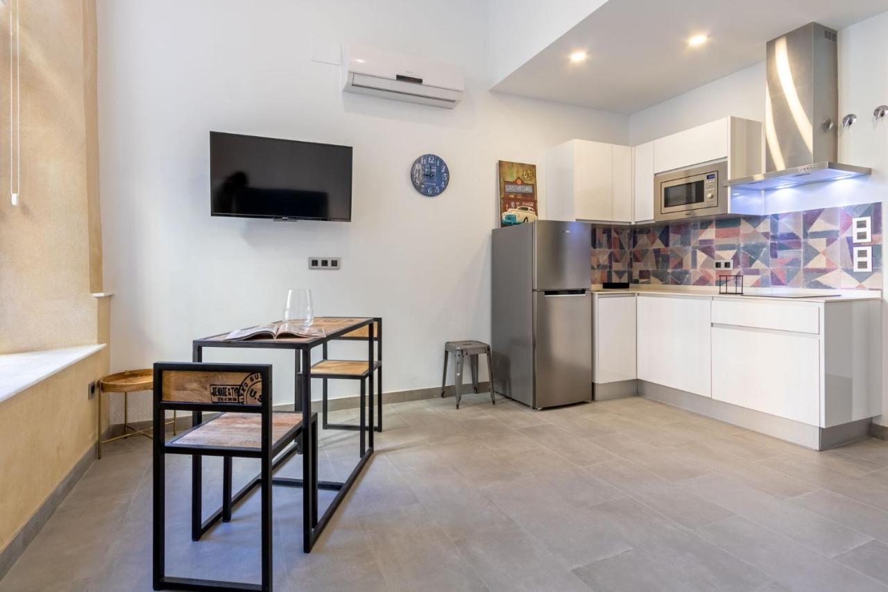 Nine O Clock San Agustin Appartement *
